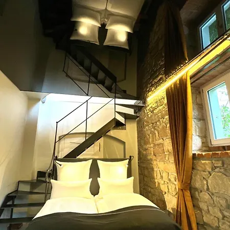 Historical Luxury Homes - Luxus Loft Wallstreet